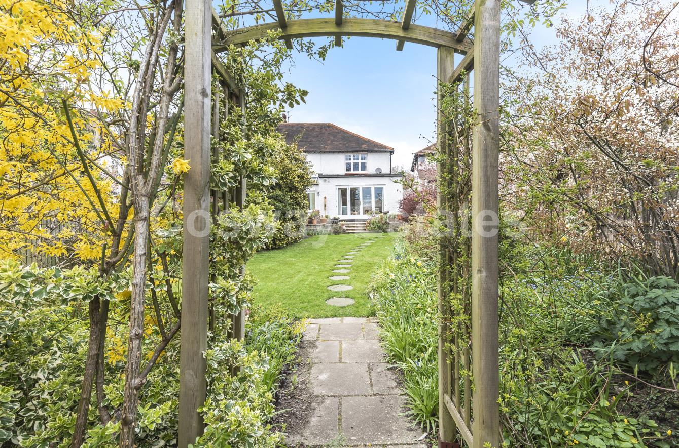 Newcombe Park, Mill Hill